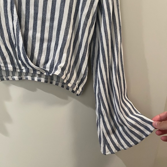 Sadie & Sage Striped Top - Picture 2 of 7